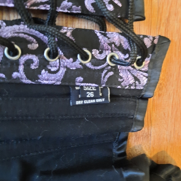 Lilac Brocade Steel Boned Corset - Picture 4 of 5
